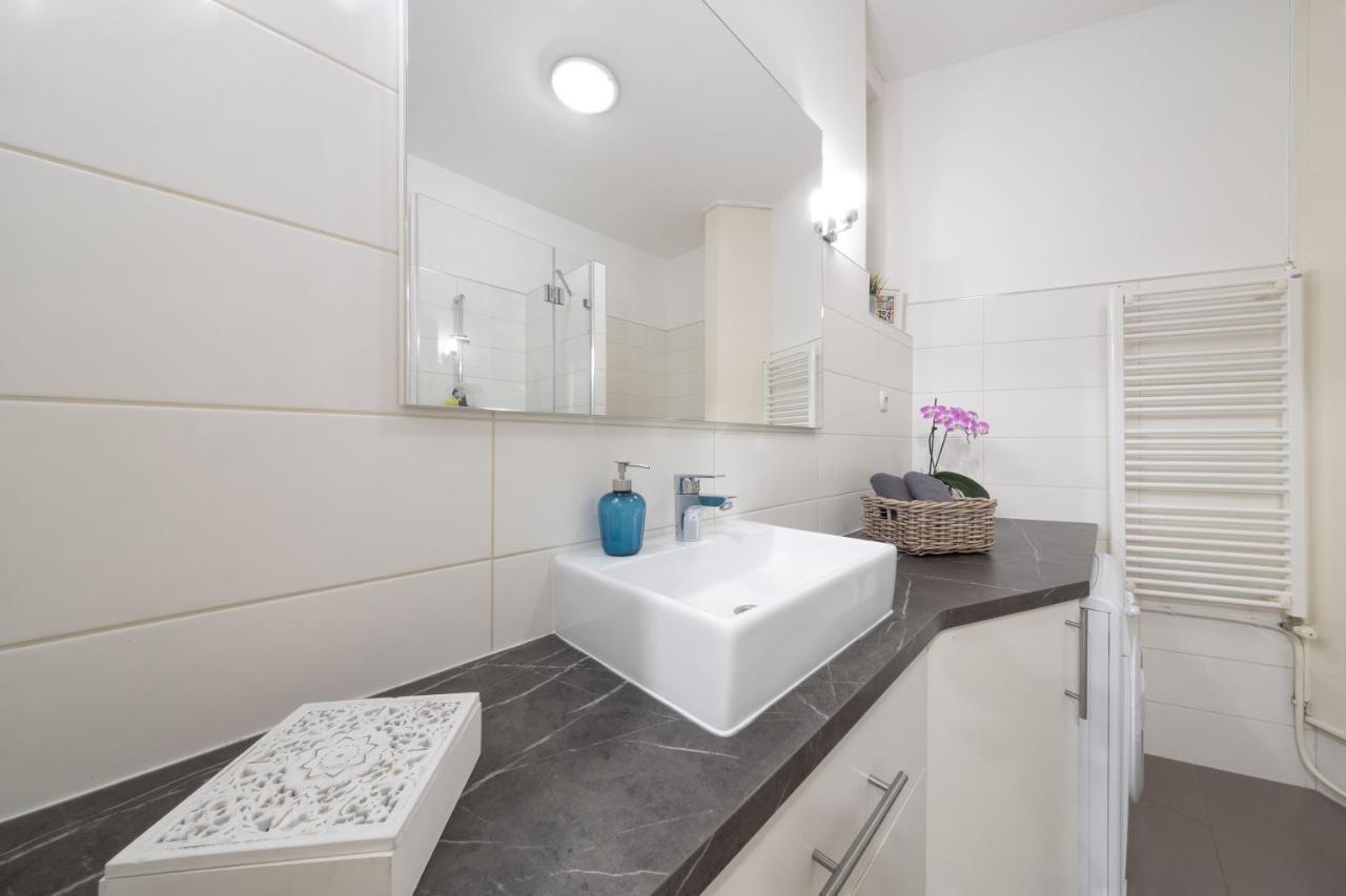 Elisabeth Apartment On Vaci Street Budapest Eksteriør billede
