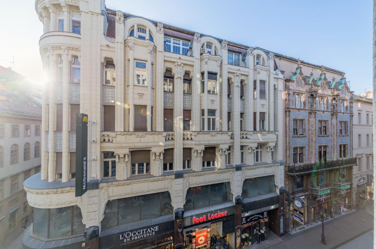 Elisabeth Apartment On Vaci Street Budapest Eksteriør billede